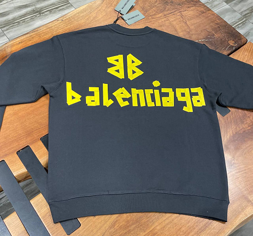 Свитшот Balenciaga