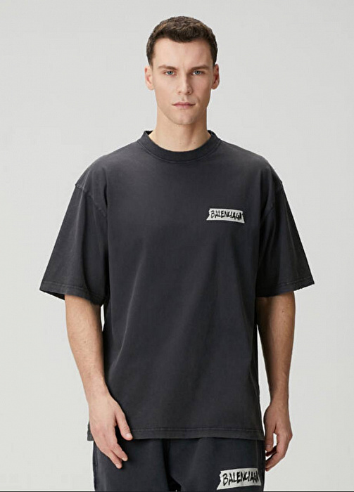 Футболка Balenciaga
