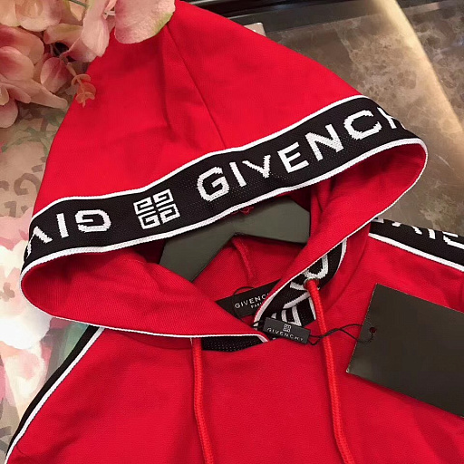 Спортивный костюм Givenchy