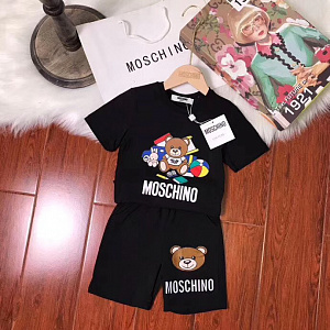 Костюм Moschino