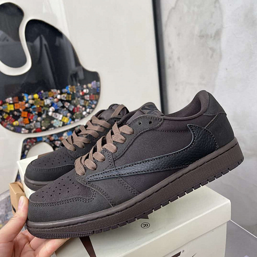 Кроссовки Nike Travis Scott