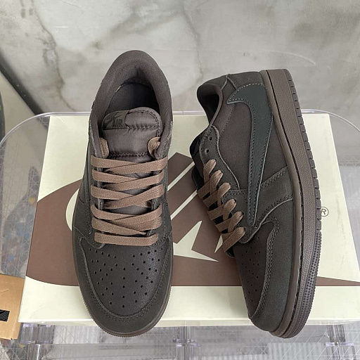 Кроссовки Nike Travis Scott