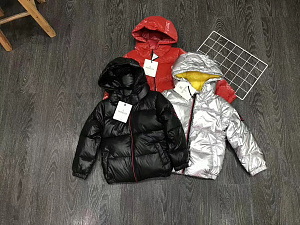 Пуховик Moncler