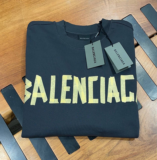 Свитшот Balenciaga