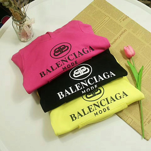 Кофта Balenciaga
